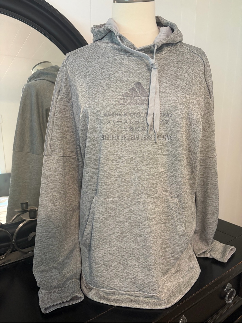 adidas Unisex Light Gray Heather Pullover Hoodie (Women’s L/Mens S/M)